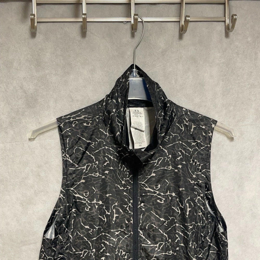 Under Armour Vest Women L Black Gray Camo Storm Sleeveless Jacket Zip Reflective